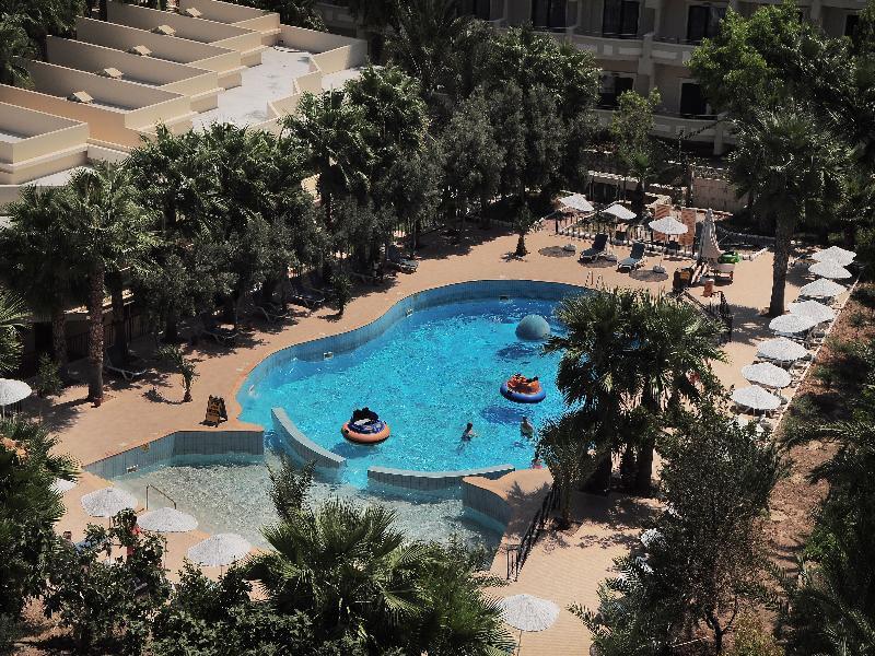 Oscar Resort Hotel كيرينيا المظهر الخارجي الصورة